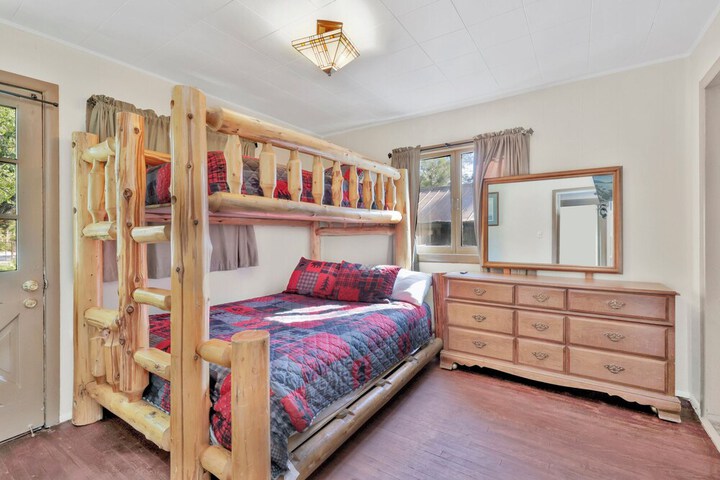 Room 31 of 171