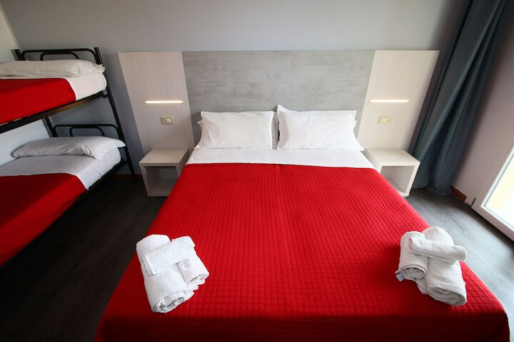 Room 20 of 161