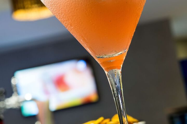 Lounge 71 of 108