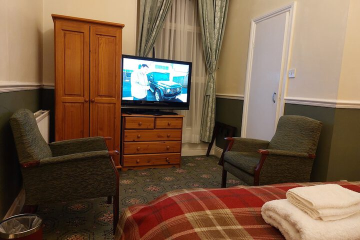 Room 35 of 62