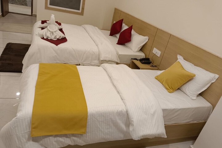 Room 3 of 15