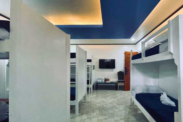 Room 21 of 188
