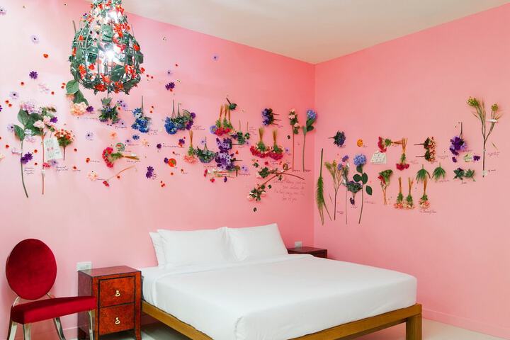 Room 20 of 86