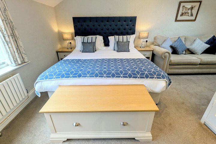Room 47 of 122
