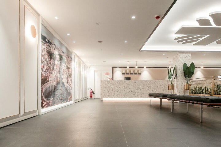 Hotel Interior 3 of 31