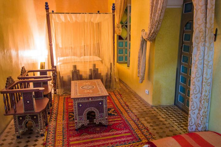 Room 15 of 116