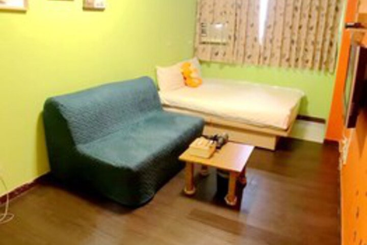 Room 20 of 38