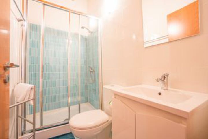 Room 43 of 111