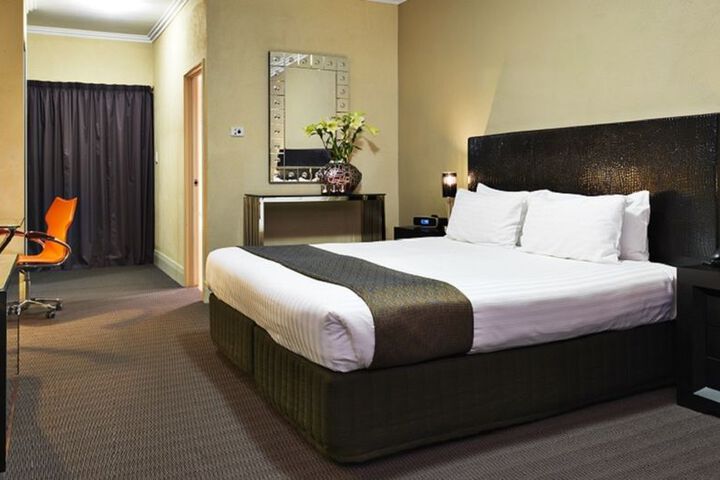 Room 4 of 46