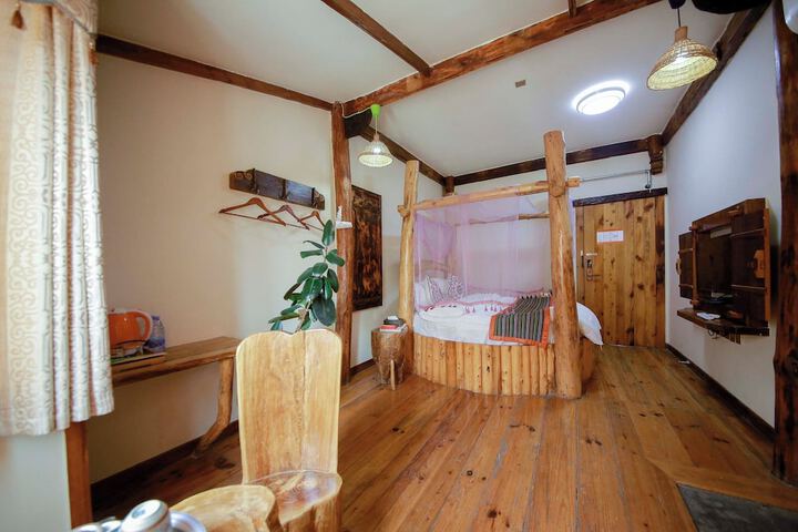 Room 50 of 75