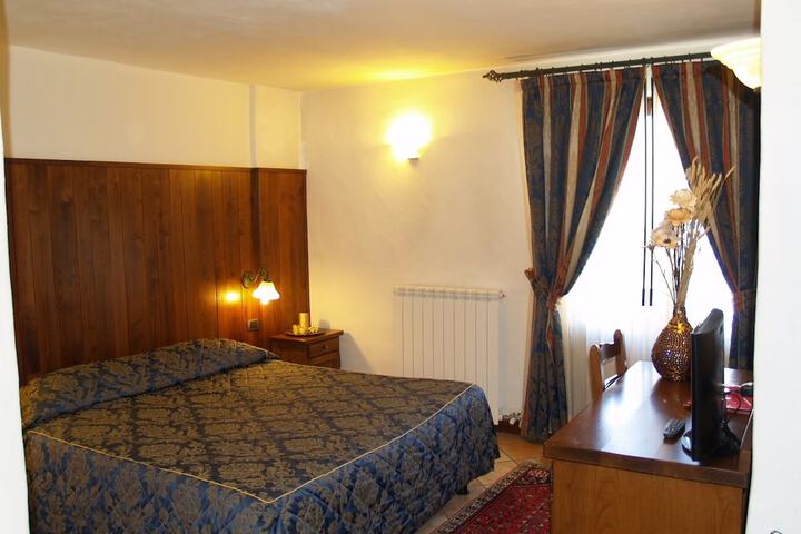 Room 12 of 66