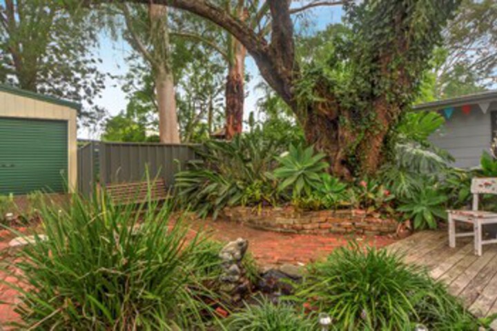 Hotel Exterior 36 of 80