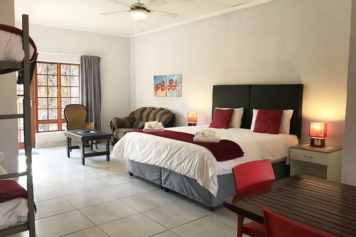 Room 22 of 90