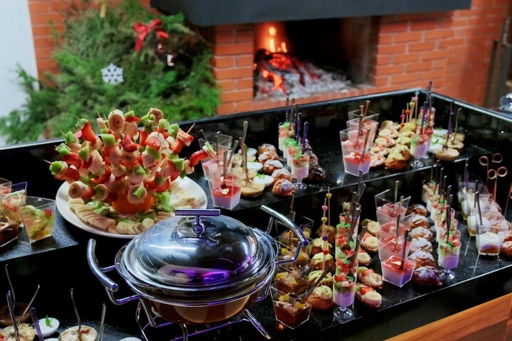Dining 6 of 16
