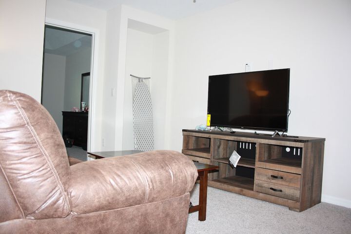 Room 10 of 30