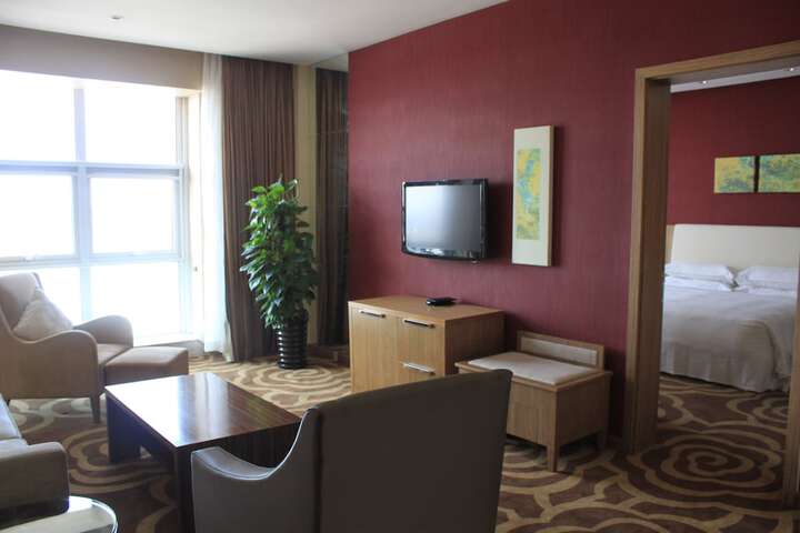 Room 10 of 41