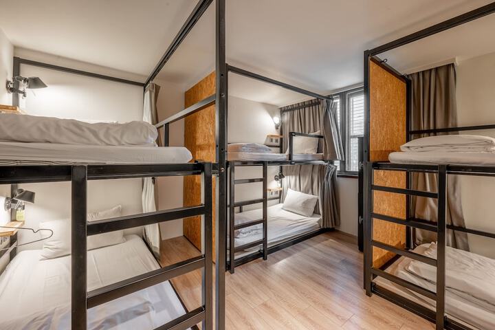 Room 20 of 53