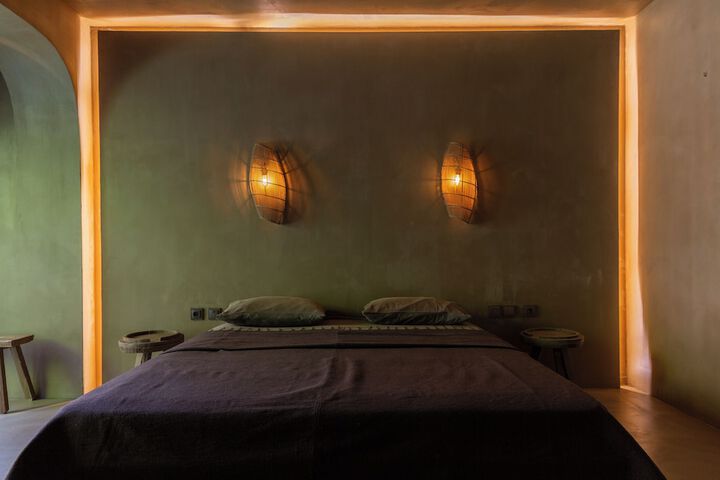 Room 41 of 142