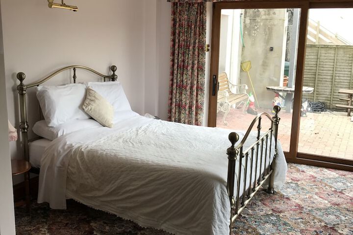 Room 42 of 114