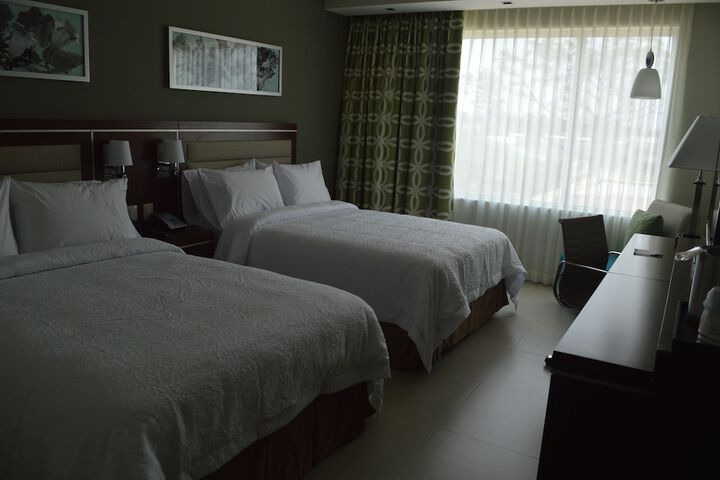 Room 15 of 83