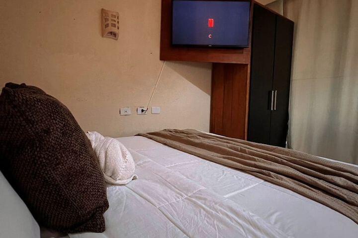 Room 40 of 189