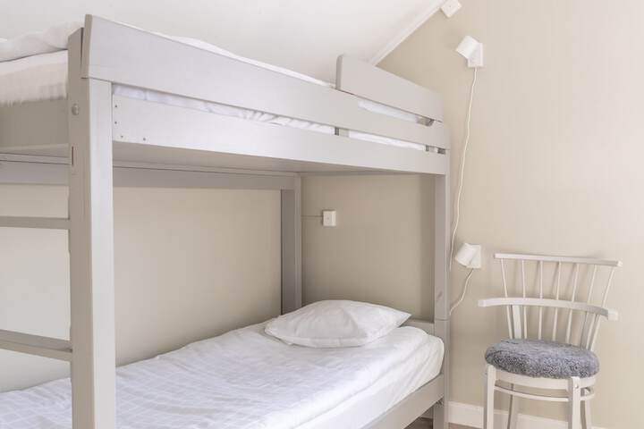 Room 5 of 45