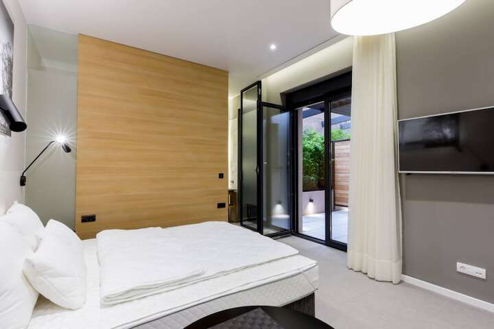 Room 13 of 45