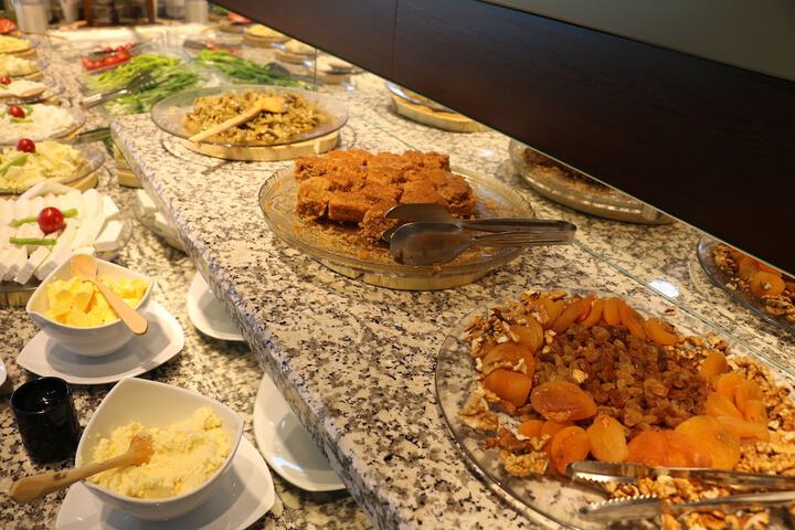 Dining 88 of 108
