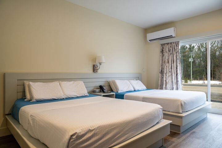 2 Queen Beds (5 of 14)