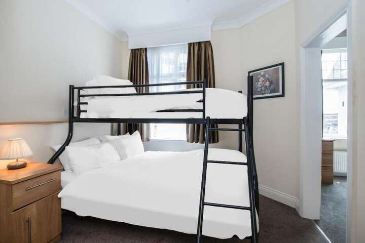 Room 3 of 45