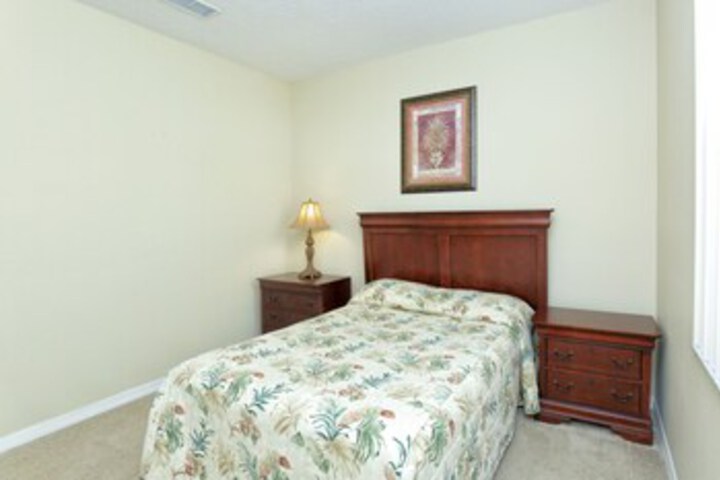 Room 15 of 17
