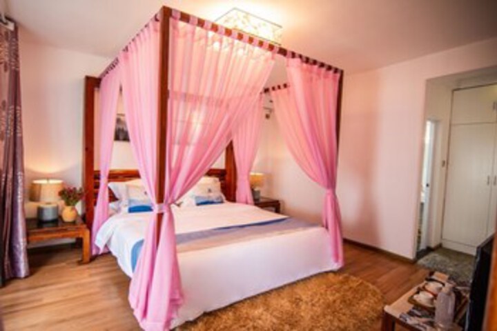Room 27 of 70
