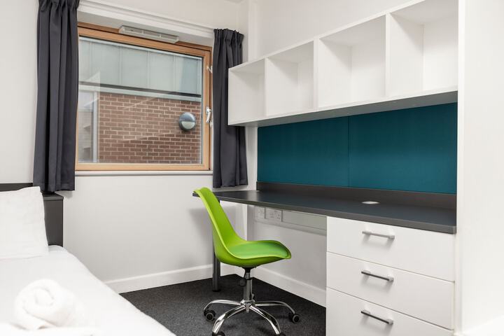 Room 3 of 13