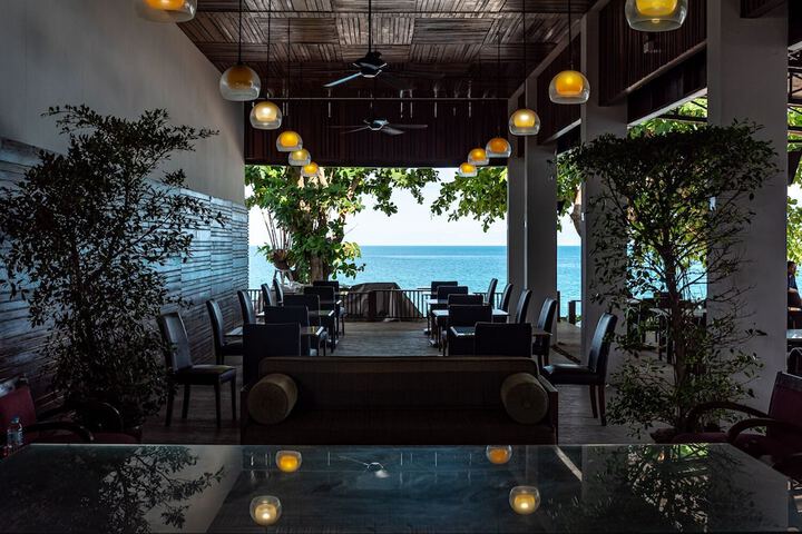 Dining 38 of 73