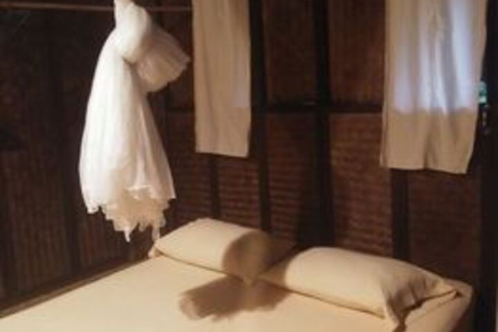 Room 8 of 15