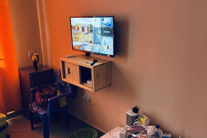Room 3 of 18