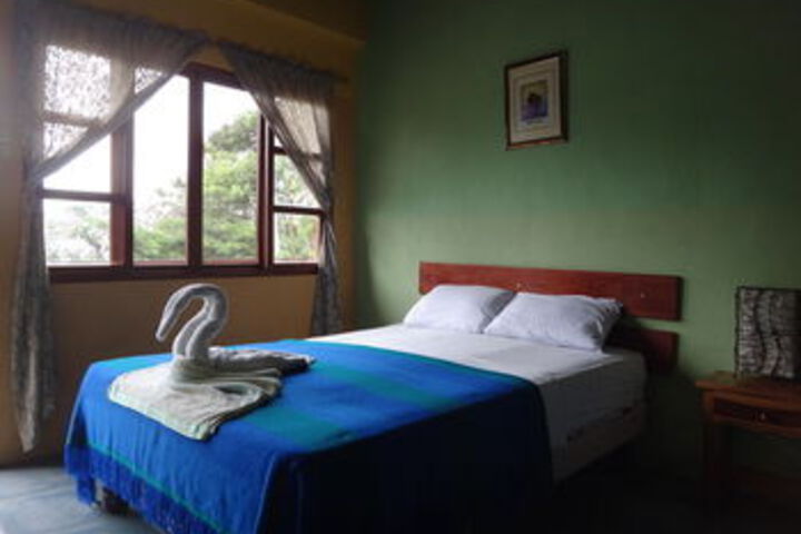 Room 12 of 28