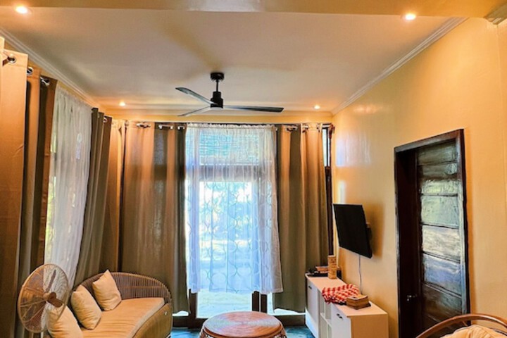 Room 53 of 203