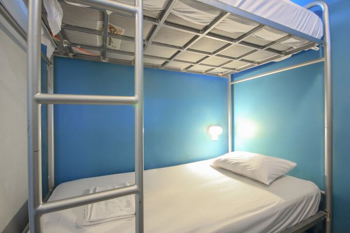 Room 10 of 47