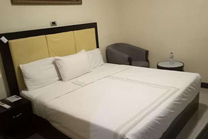 Room 7 of 59