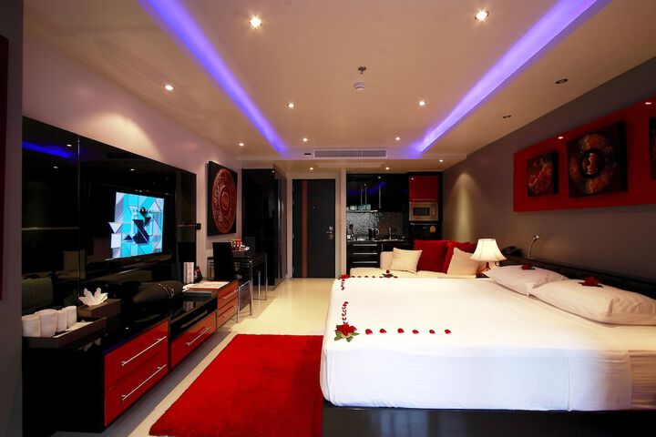 Room 5 of 27