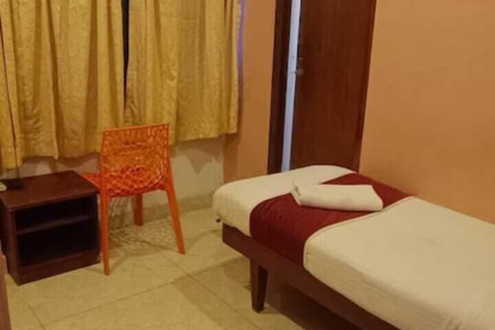 Room 20 of 32