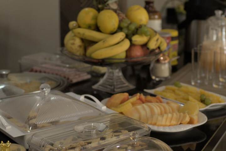 Breakfast/Coffee Service 21 of 26