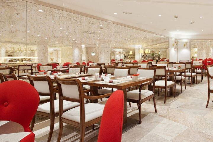 Dining 54 of 81