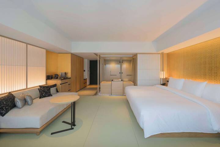Room 37 of 134