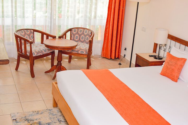 Room 12 of 49
