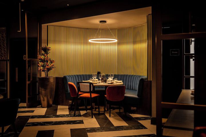 Dining 71 of 110