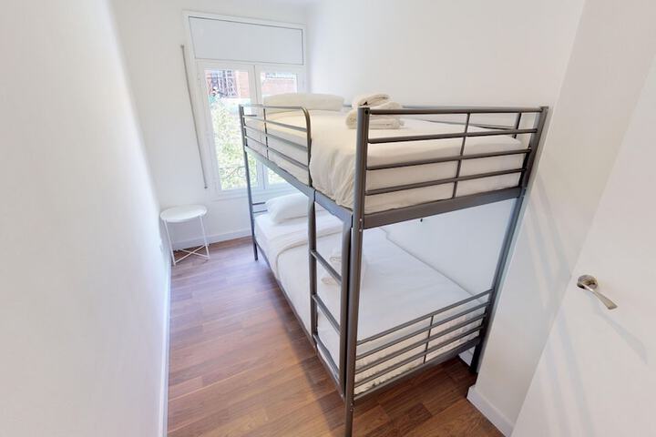 Room 20 of 53