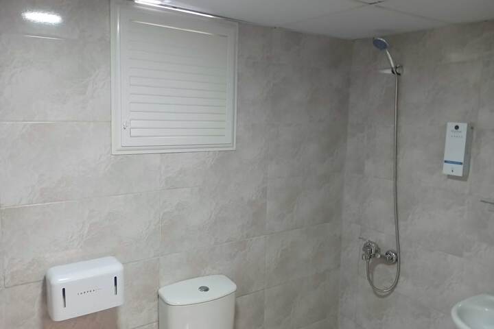 Room 34 of 54