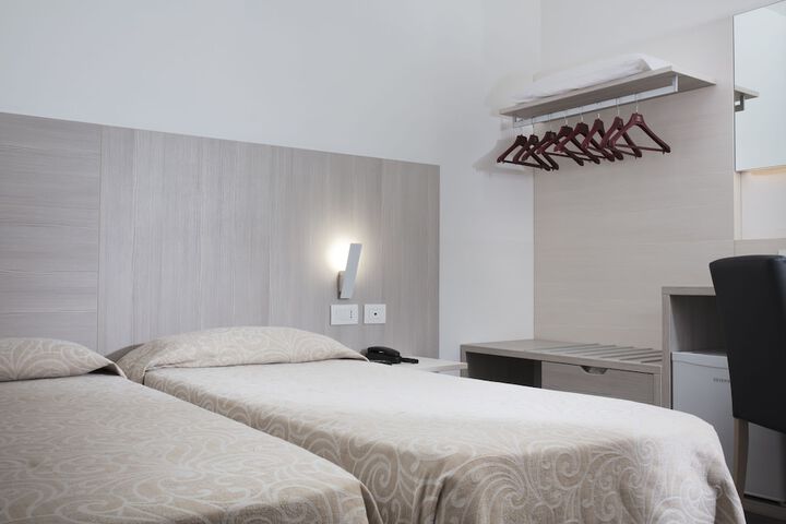 Room 10 of 59